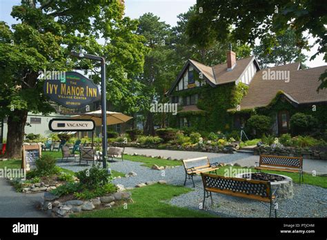 ivy manor inn maine.